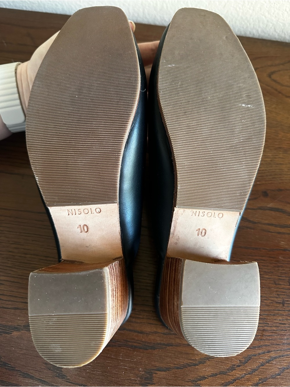 Nisolo Black Leather Mule Heels with Stacked Wood Heel size 10 - Picture 4 of 4